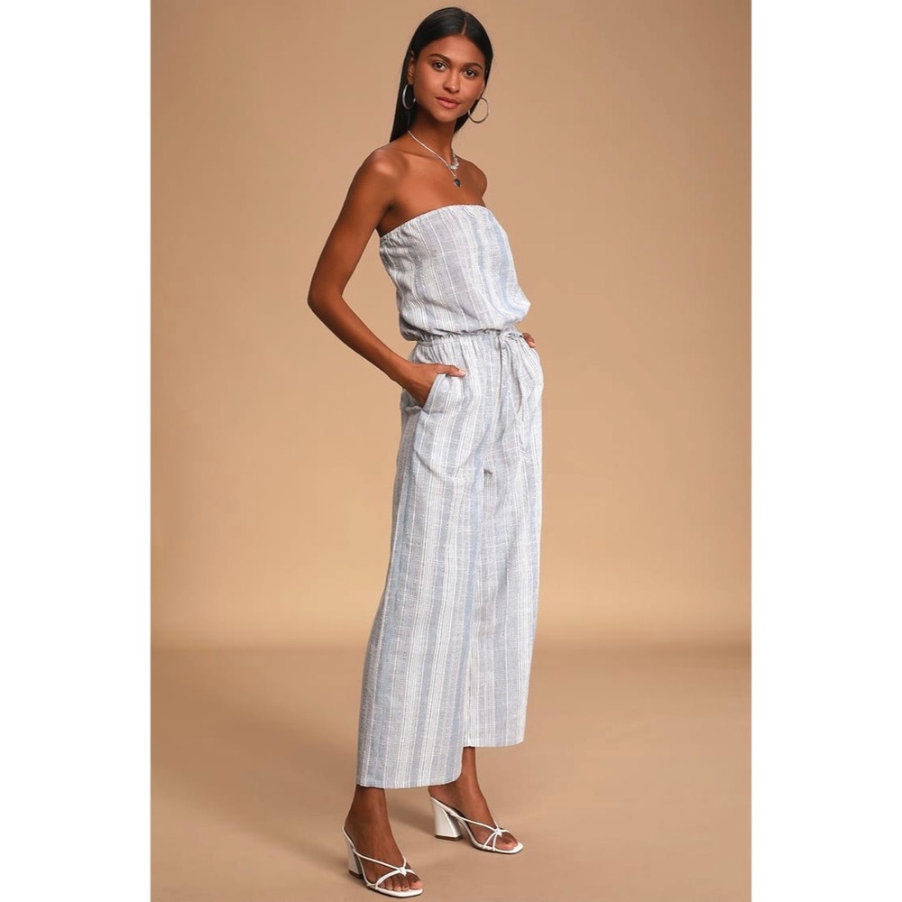 Lulu’s Blue striped strapless jumpsuit